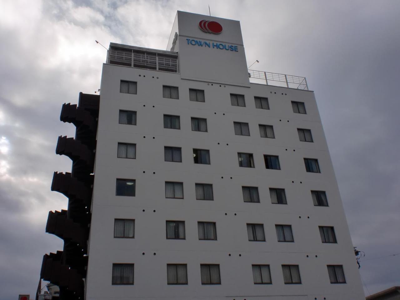 Tsuyama Central Hotel Townhouse Exteriör bild